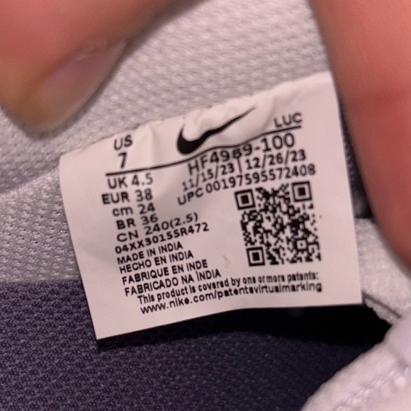 Nike Court Vision Low Sneaker - Picture 6 of 6